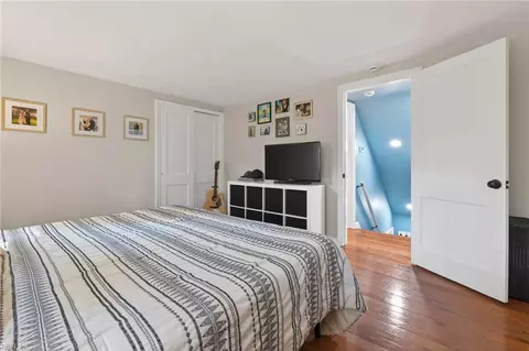 Bedroom - 8814 Commodore Dr, Norfolk, VA 23503 photo 7 of 9