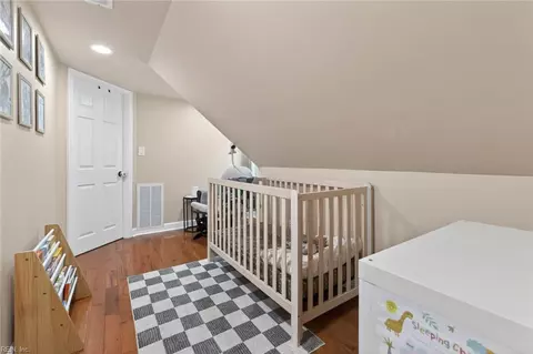Bedroom - 8814 Commodore Dr, Norfolk, VA 23503 photo 6 of 9