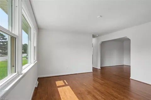Living - 8536 Orcutt Ave, Hampton, VA 23605 photo 1 of 6