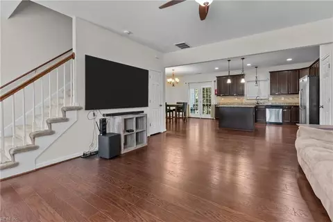 Living - 7104 Clarion Ln, Norfolk, VA 23513 photo 1 of 3