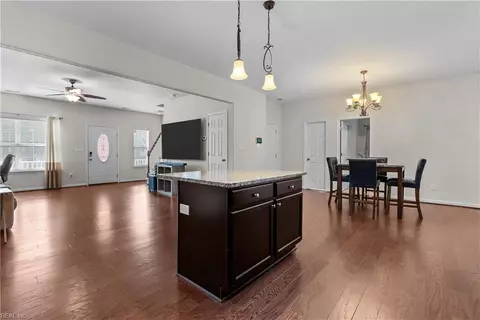 Entry Way - 7104 Clarion Ln, Norfolk, VA 23513 photo 1 of 2