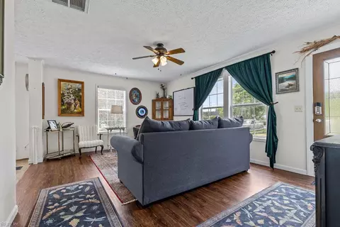 Living - 402 E Main St, Wakefield, VA 23888 photo 1 of 3