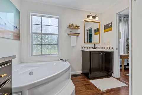 Bath - 402 E Main St, Wakefield, VA 23888 photo 3 of 3