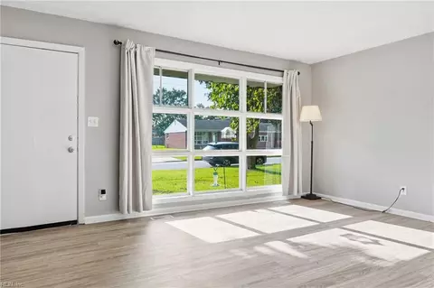513 Cornwall Rd, Portsmouth, VA 23701