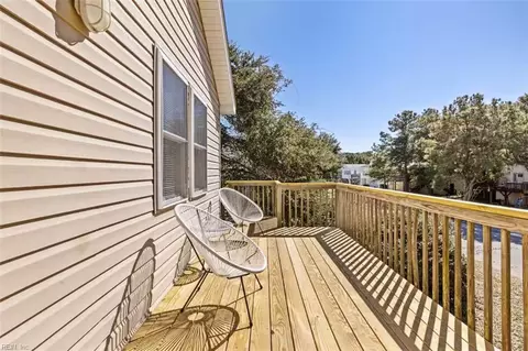 Exterior - 2027 Hampton St, Kill Devil Hills, NC 27948 photo 4 of 11