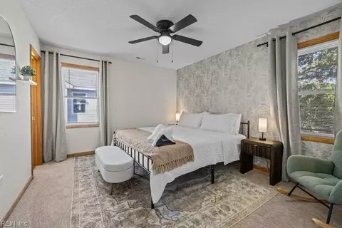 Bedroom - 2027 Hampton St, Kill Devil Hills, NC 27948 photo 2 of 6