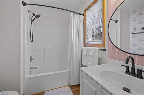 Bath - 2027 Hampton St, Kill Devil Hills, NC 27948 photo 1 of 4