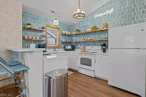 Kitchen - 2027 Hampton St, Kill Devil Hills, NC 27948 photo 2 of 3