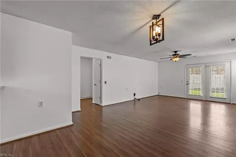 Living - 3528 Sugar Rn Run, Chesapeake, VA 23321 photo 3 of 6