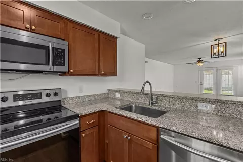 Kitchen - 3528 Sugar Rn Run, Chesapeake, VA 23321 photo 2 of 4