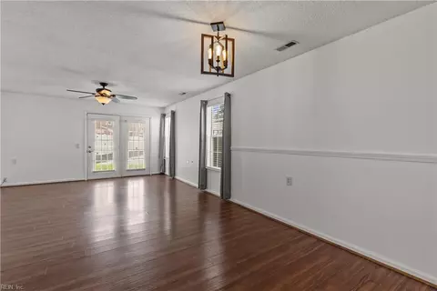 Living - 3528 Sugar Rn Run, Chesapeake, VA 23321 photo 4 of 6