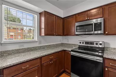 Kitchen - 3528 Sugar Rn Run, Chesapeake, VA 23321 photo 1 of 4