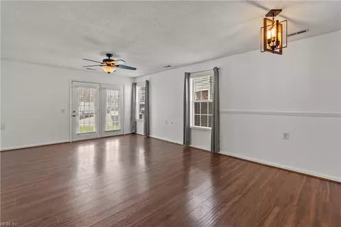 Living - 3528 Sugar Rn Run, Chesapeake, VA 23321 photo 5 of 6