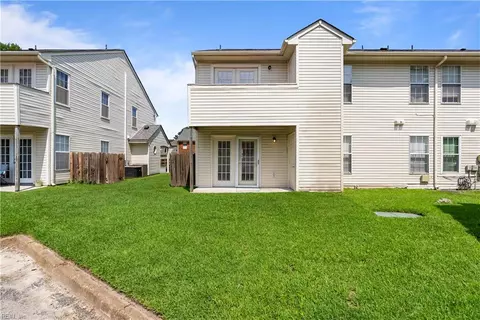 Exterior - 3528 Sugar Rn Run, Chesapeake, VA 23321 photo 2 of 2