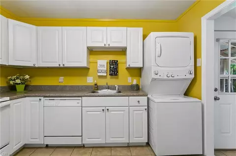 Other - 650 Grimes Rd, Hampton, VA 23663 photo 1 of 5