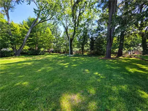 Exterior - 1425 Sunset Dr, Norfolk, VA 23503 photo 6 of 6