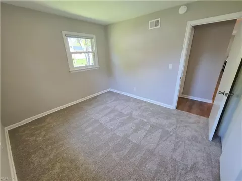 Bedroom - 1425 Sunset Dr, Norfolk, VA 23503 photo 5 of 5