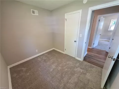 Bedroom - 1425 Sunset Dr, Norfolk, VA 23503 photo 2 of 5