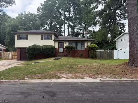 3709 Beacon Ln, Virginia Beach, VA 23452