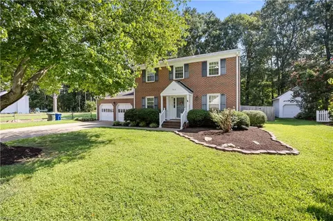 760 Village Green Pw Pkwy, Newport News, VA 23602