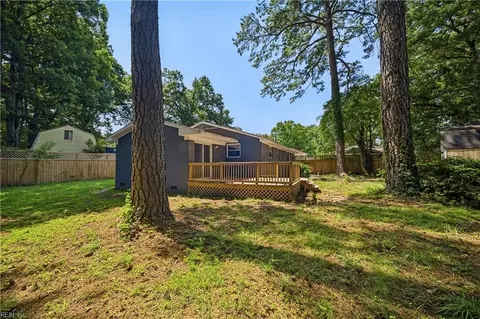 Exterior - 3532 Evangeline St, Norfolk, VA 23502 photo 9 of 11