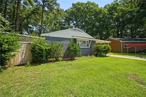 Exterior - 3532 Evangeline St, Norfolk, VA 23502 photo 2 of 11