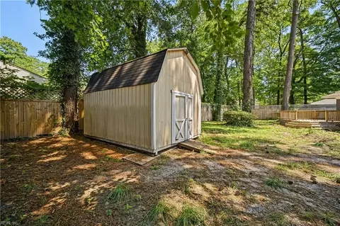 Exterior - 3532 Evangeline St, Norfolk, VA 23502 photo 11 of 11
