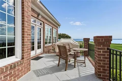 Exterior - 2941 Barrets Pointe Rd, Williamsburg, VA 23185 photo 4 of 7