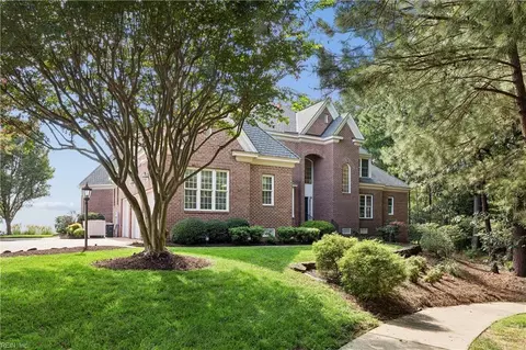 2941 Barrets Pointe Rd, Williamsburg, VA 23185