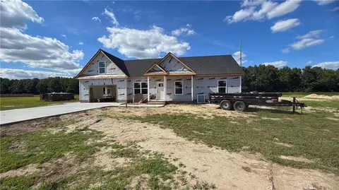 580 Foreman Bundy Rd, Elizabeth City, NC 27909