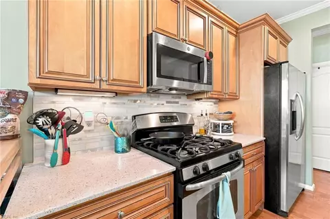 Kitchen - 214 S 2nd St #C, Hampton, VA 23664 photo 4 of 6