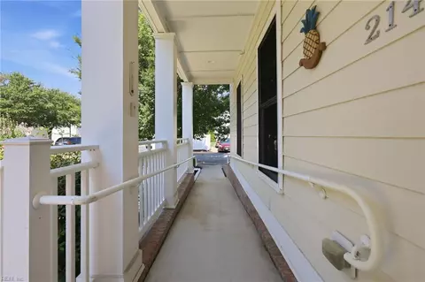 Exterior - 214 S 2nd St #C, Hampton, VA 23664 photo 3 of 7