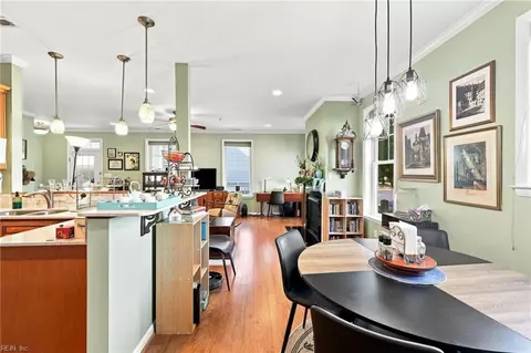 Dining - 214 S 2nd St #C, Hampton, VA 23664 photo 1 of 3