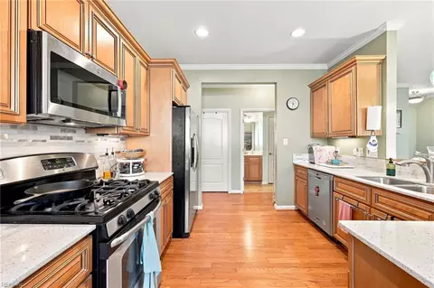 Kitchen - 214 S 2nd St #C, Hampton, VA 23664 photo 2 of 6