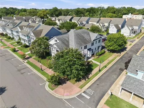 View/Area - 214 S 2nd St #C, Hampton, VA 23664 photo 3 of 13
