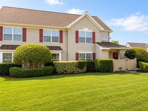 704 Lakeside Dr, Suffolk, VA 23435