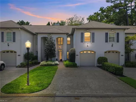 941 Royal Cove Way, Virginia Beach, VA 23454