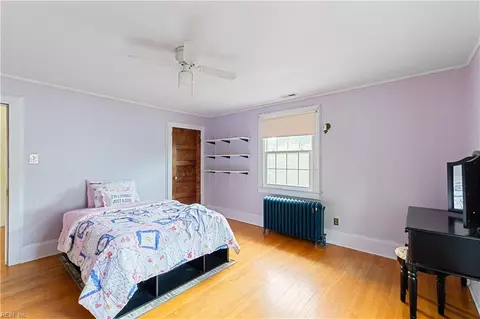 Bedroom - 268 E 40th St, Norfolk, VA 23504 photo 6 of 9