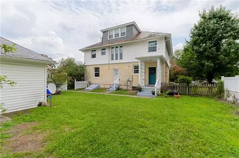 Exterior - 268 E 40th St, Norfolk, VA 23504 photo 8 of 9