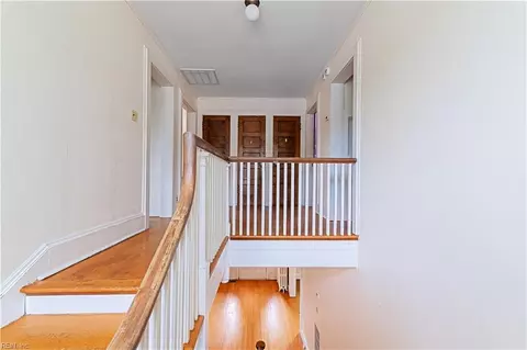 Entry Way - 268 E 40th St, Norfolk, VA 23504 photo 4 of 5