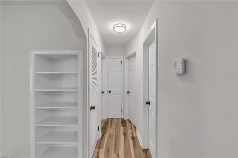 Entry Way - 101 Kidd Blvd, Norfolk, VA 23502 photo 4 of 4