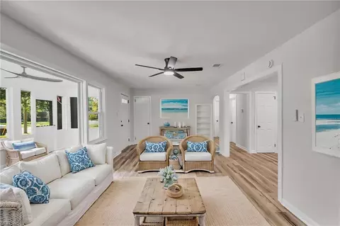 Living - 101 Kidd Blvd, Norfolk, VA 23502 photo 7 of 9