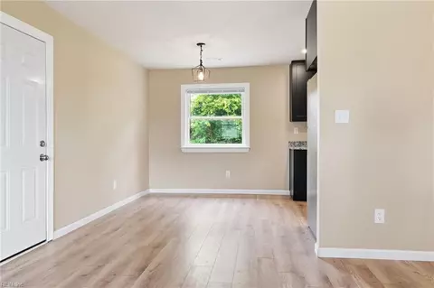 Living - 803 New Bern Ave, Hampton, VA 23669 photo 5 of 5