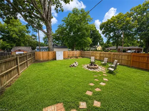 Exterior - 859 Alma Dr, Norfolk, VA 23518 photo 1 of 4