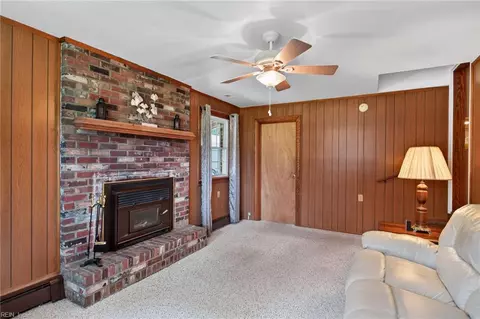 Living - 6123 Edison Ave, Norfolk, VA 23502 photo 6 of 7
