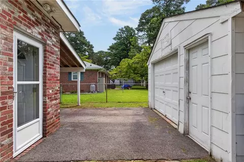 Exterior - 6123 Edison Ave, Norfolk, VA 23502 photo 11 of 11