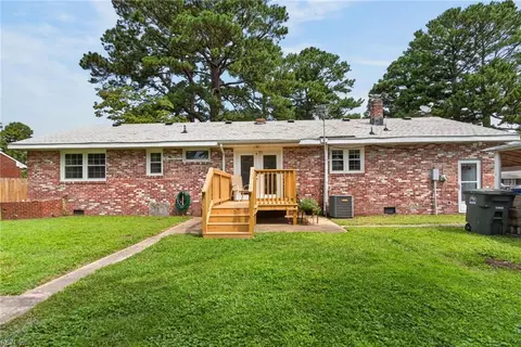 Exterior - 6123 Edison Ave, Norfolk, VA 23502 photo 7 of 11