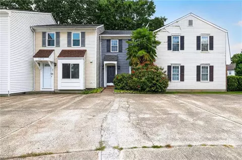 1407 Carabao Cir, Virginia Beach, VA 23464