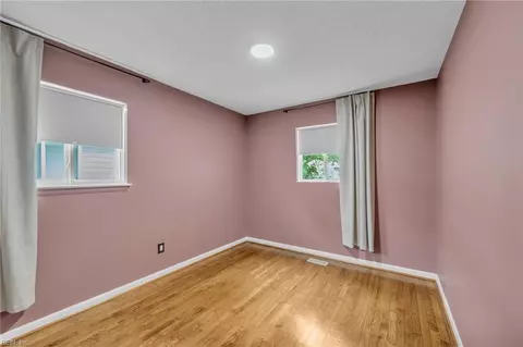 Bedroom - 724 Hemlock Ave, Hampton, VA 23661 photo 5 of 18