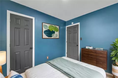 Bedroom - 724 Hemlock Ave, Hampton, VA 23661 photo 4 of 18